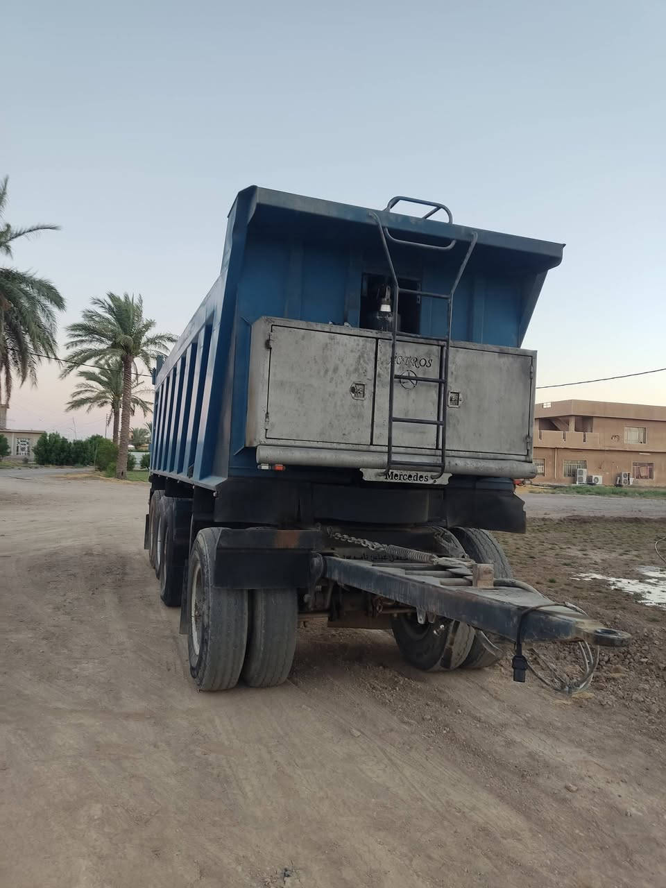 السلام عليكم مقطورة للبيع شاصي 14 طول 725 إرتفاع 135
***********
