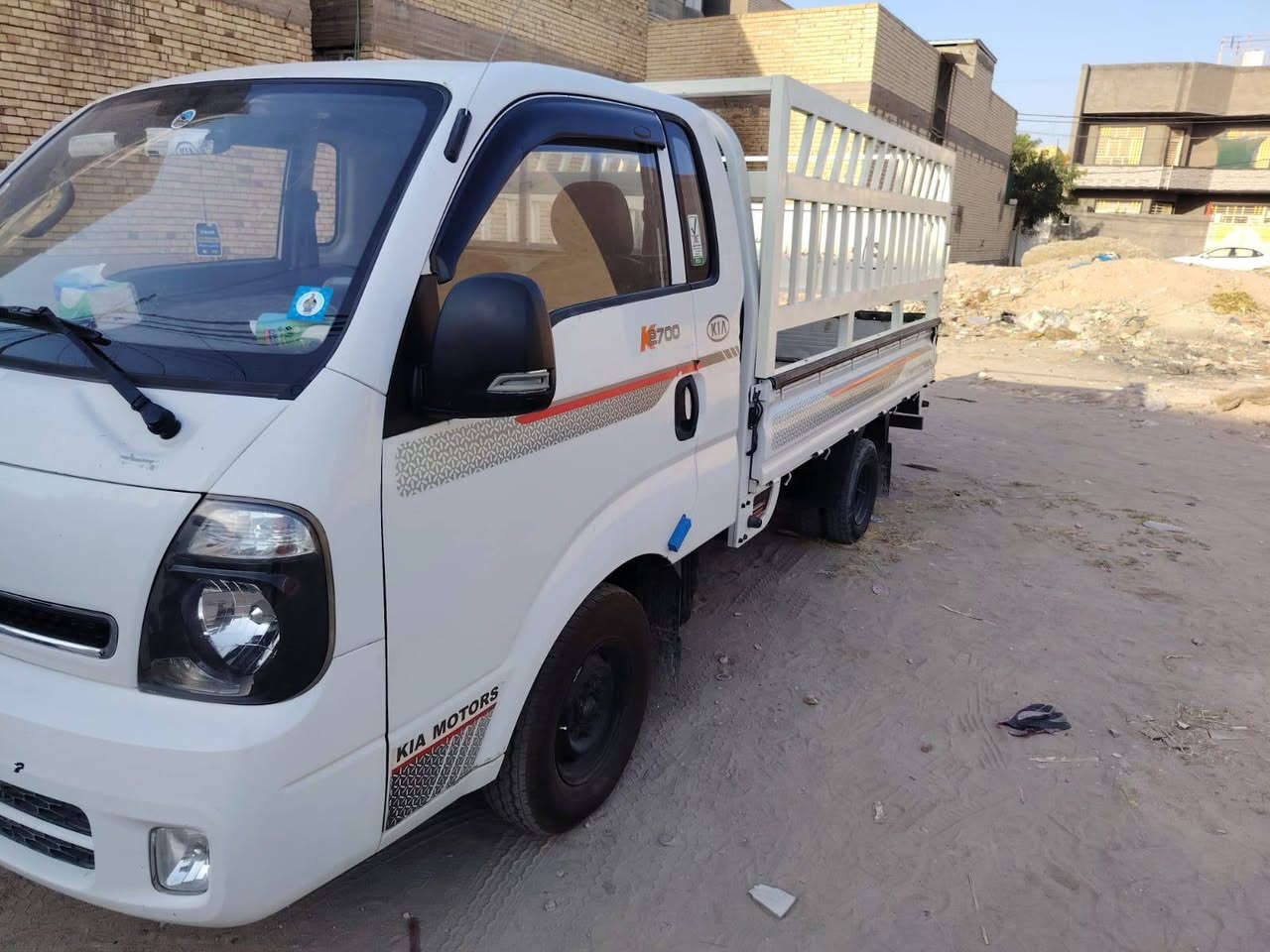 السيارة موديل 2019 السنوية 2031 بأسمي تحويل مباشر بشرط عقد مروري وحجز نقل ملكية غير قابل للتأخير المحرك 3000 جديد اول تبديلة دهن ادوات المحرك شركة الحسن ابوالختم الناعم پم ونوزل ياباني جديد  الگير جديد بالصندوق گلچ كامل جديد حدادية جديدة تعمير كامل مال جناي النقص كمبريسر تبريد وبس حدادية فيترية متخسر دينار واحد البيع لظرف خاص الراغب بالسؤال الاتصال على الرقم واتساب *********** لان خارج البلد والرقم ‏‪***********‬‏ عادي موجود حاليا السعر 120 وكل الهلا ومرحبا
