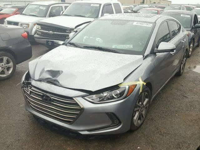 السلام عليكم النترا امريكي 2017 حادثها بنيد مصبوغ  موضح بالصور فول مواصفات سوبر اعلى فئه
حداديه 70 %
مكينه وكير مكفولات 
3 بصمات 
3 انظمه قياده 
فتحة سقف
كشن كهرباء
تبريد بيانو 
تدفئه وتبريد بالكشنات
كشن كهرباء
شاشه وكامرا
تحكمات 
مانع انزلاق 
السياره رقمها قادسيه بأسمي مشرع وطني رقم انكليزي معروضه 115 وبيها مجال مكانها بابل 
تواصل على الرقم ***********
