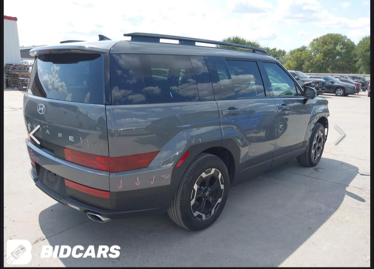 السلام عليكم سنتافي موديل fe sel 2025                     
السياره فول موصفات بدون إرباك  السياره جاهزه وكامله للشحن 
موجوده بالشارقة تدخل ع شمال تدخل كتاب شهداء. 
سعره 210 بيه مجال 
***********
