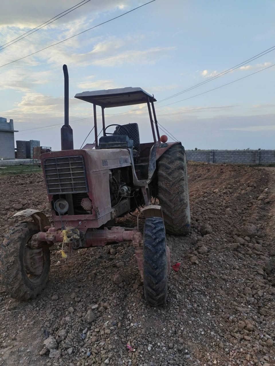 السلام عليكم ورحمة تركتر بلروس دبل  بدون رقم المكان الحويجه قريت العيصلانه رقم صاحب ***********
