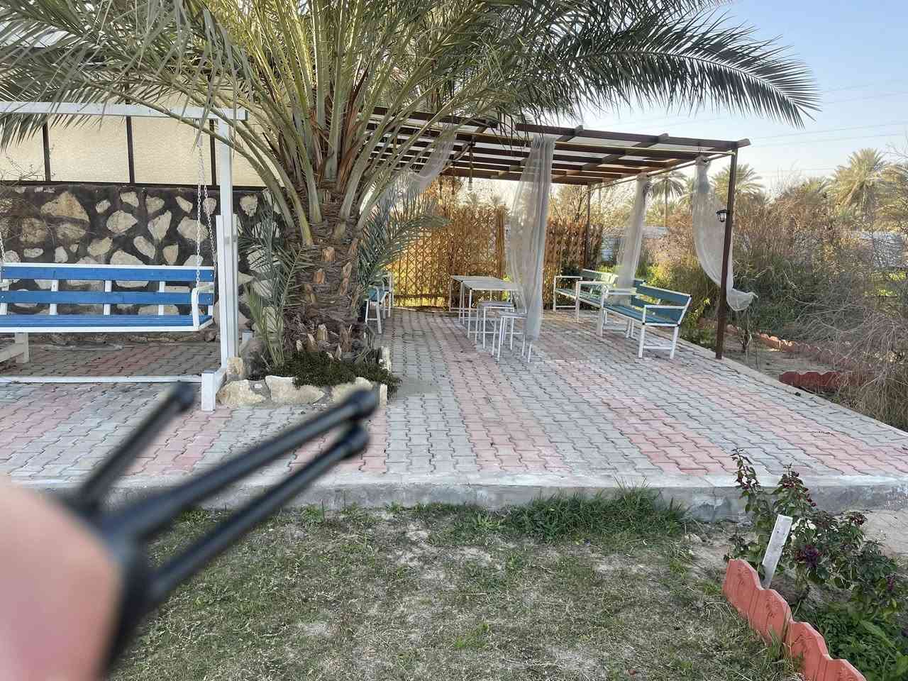 فرصه استثماريه جيده
منتجع في كربلاء طريق الرابط مساحه دونمين
نصف دونم منتجع سياحي ودونم ونصف بستان مزروع منتجع يعمل بصوره  جيده 
اللاستفسار***********
