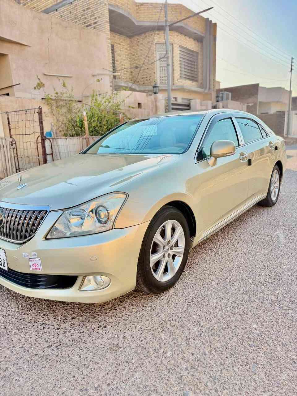 ماجستة 2012زيرو ماشية 86الف كصة جنطة كير مكينة حدادية كفالة تبريد ثلج جاهزة عل اخر حباية 
مواصفات 3بردات خلفية كامرة خلفية ابواب شفط مري شفط كراسي كهرباء ستيرن كهرباء ثلاجة تبريد قطعتين امامي خلفي مكاني بلعمارة السعر 40
استفسار اتصل ***********
