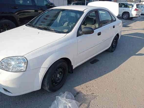 السلام عليكم للبيع او مراوس اوبترا شركة العامة موديل 2004 كير عادي مكينة كير تبريد خير من الله بيها صبغ جاملغ الايمن ودوسات وهلالات وبيها تنكيد مال خياس بل باب ابيع احزام حدادية جديدة باتري جديد السعر 60 وبيها مجال قليل *********** المكان بغداد الدورة حي الصحة
