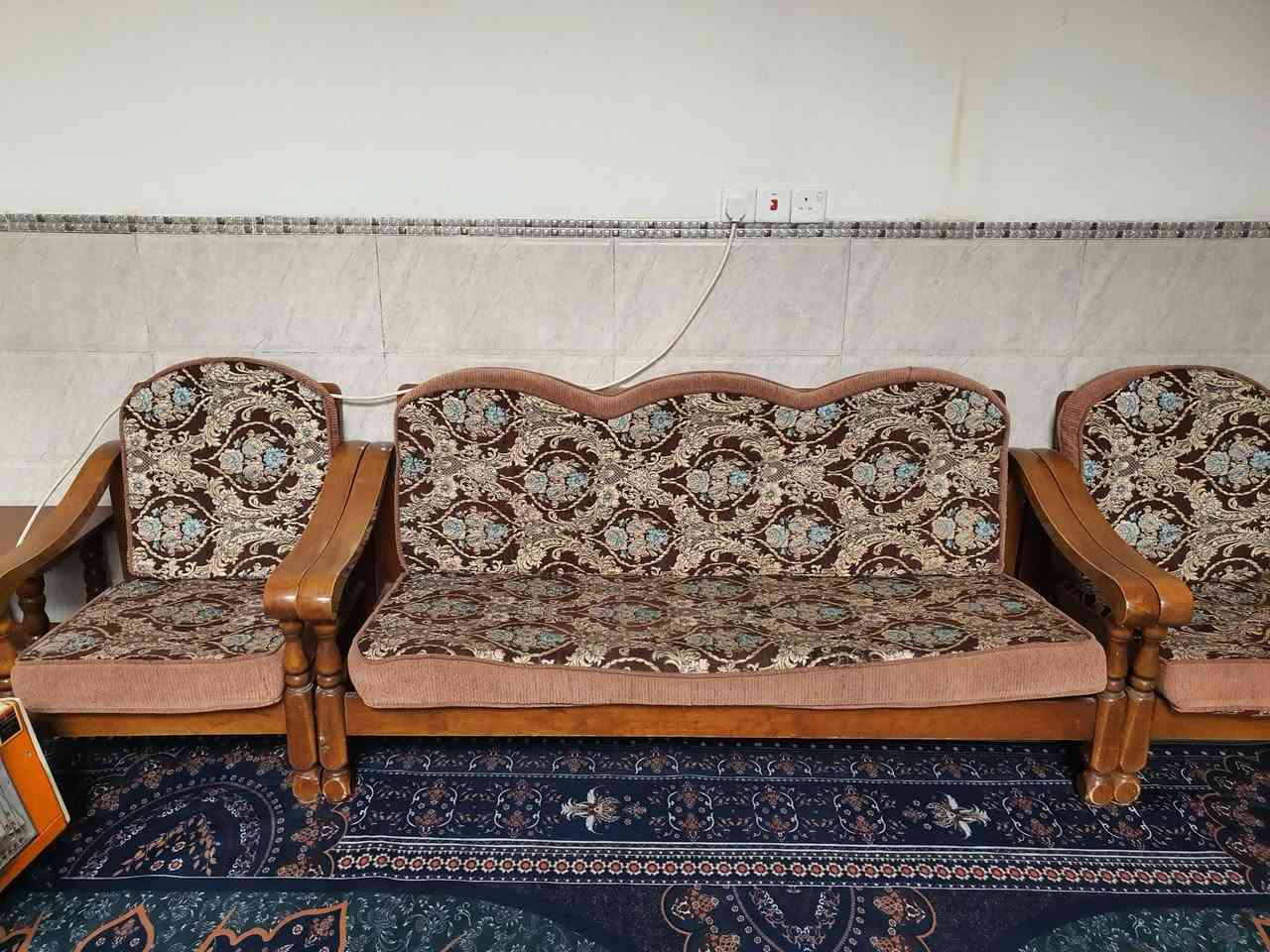 تخم ٧ مقاعد وطبلات ٢ نظافة ٨٠ بالمية
ب ١٧٥


**إذا كنت صاحب هذا الإعلان وتريد حذفه لأي سبب، رجاءا أرسل رسالة إلى الدعم الفني**