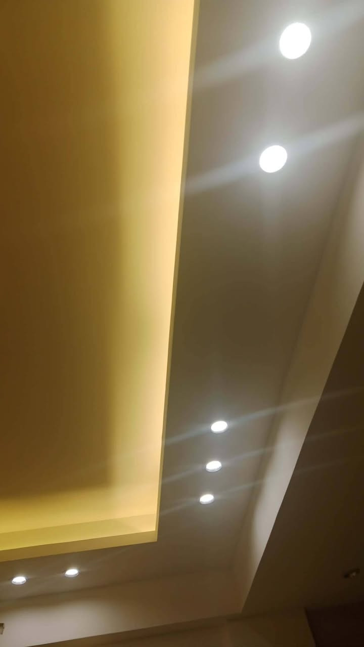 كهربائي وسباك
تأسيس جديد، تصليح عطل، تبديل بورد، تسليك مجاري، حنفيات، سخانات
أجيك وين ما كنت بالنجف
خابرني: *********** ⚡🔧
