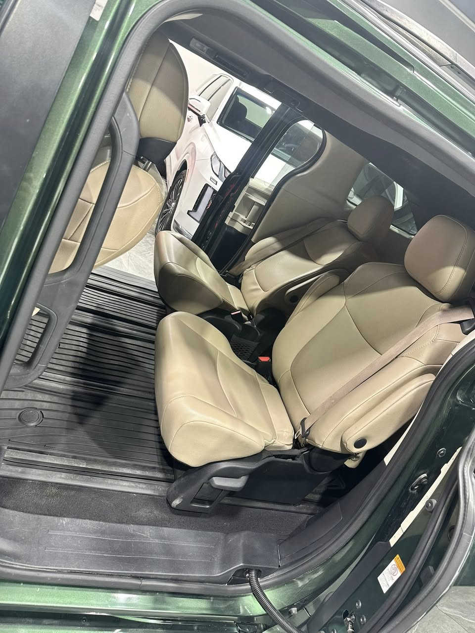 سينا موديل ٢٠٢٢فول موصفات فتحه بصمه بيبان كهرباء رادارات فول شبر صبغ فقط وبيه شبر بارد السعر ٣١وبيه مجال بسيط 
***********
