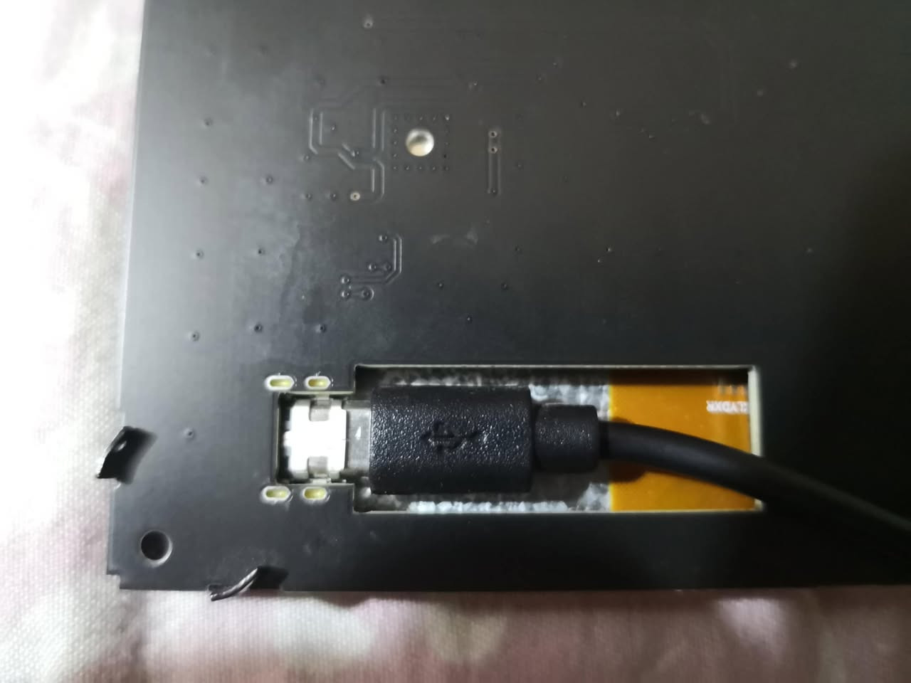 السلام عليكم اخوان شاشة صغيرة بهذة الشكل حطيتها على كيبل الشحن طلعت صورة بهذة الشكل اعتقد مال عرض معلومات معالج ودرجة حرارة واستخدام وهيج امور ما اعرف بعد اللي تفيدة يدفعلنا بيها سعر وبالعافية توصيل بغداد 5 محافظات 6


**إذا كنت صاحب هذا الإعلان وتريد حذفه لأي سبب، رجاءا أرسل رسالة إلى الدعم الفني**