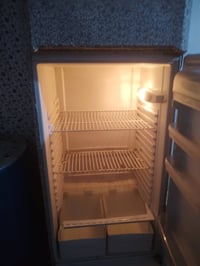 ثلاجه • للبيع • النميصه
