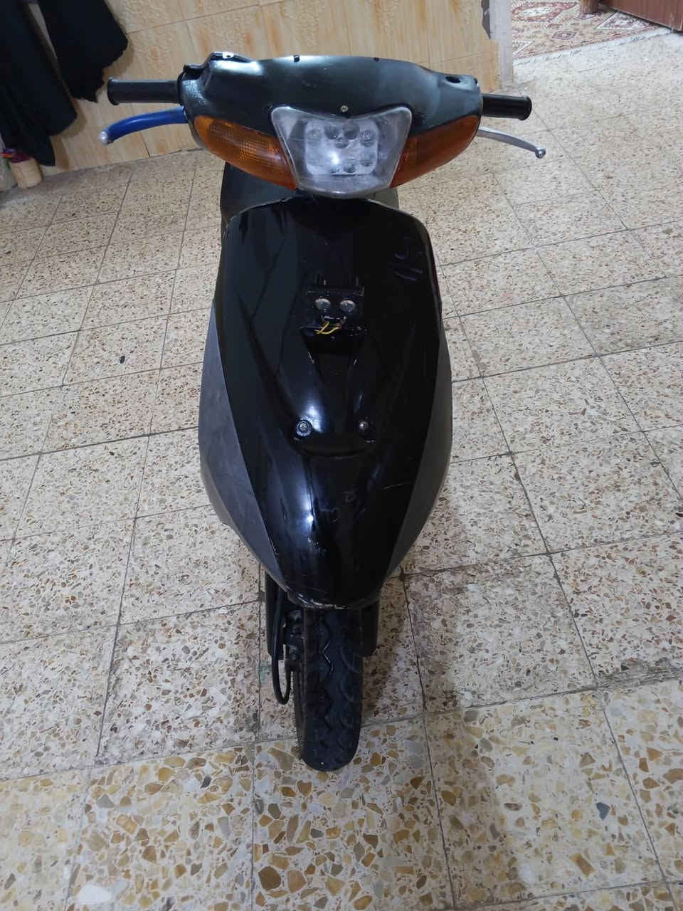 للبيع دراجه نضيفه سازوكي جنطه
دراجه نضيفه مكينه ناعمه نكره بئي وكت
كهربائيات تشتغل شاير سلف بس باتري شرط
تايرات جدد اوراق دراجه سعره 200 مكاني حي العسكري ***********

