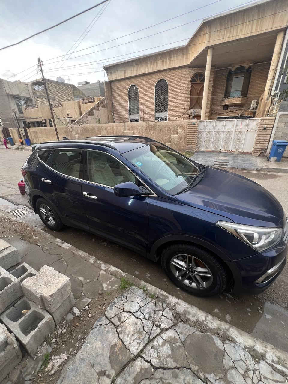 السلام عليكم سنتافيا وارد امريكي 2017 سبورت بدون ايرباك مكينه اربعه سلندر 2400 كير 6 نمر ثلاث وضعيات قياده ايكو ونورمل وسبورت رقم بغداد الدولي تبريد اوتو منفصل + منظومه تبريد كامله جديده اصليه شاشه كبيره كامره دواره كشن السائق كهرباء السياره ليبل واحد بدون تبديل حادثها خشم البنيد بدون ايرباك وبالعراق جاملغ خلفي السياره ماشيه 74سعرها 137 مكاني بغداد حي الجهاد رقمي ***********
