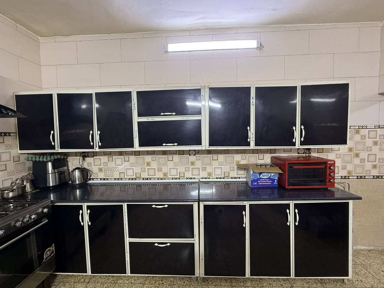 السلام عليكم كاونتر للبيع ٤ امتار سنك مترين مرمر اصلي نضيف جدا اي ضرر مابي سعره ٨٠٠ وبي مجال


**إذا كنت صاحب هذا الإعلان وتريد حذفه لأي سبب، رجاءا أرسل رسالة إلى الدعم الفني**