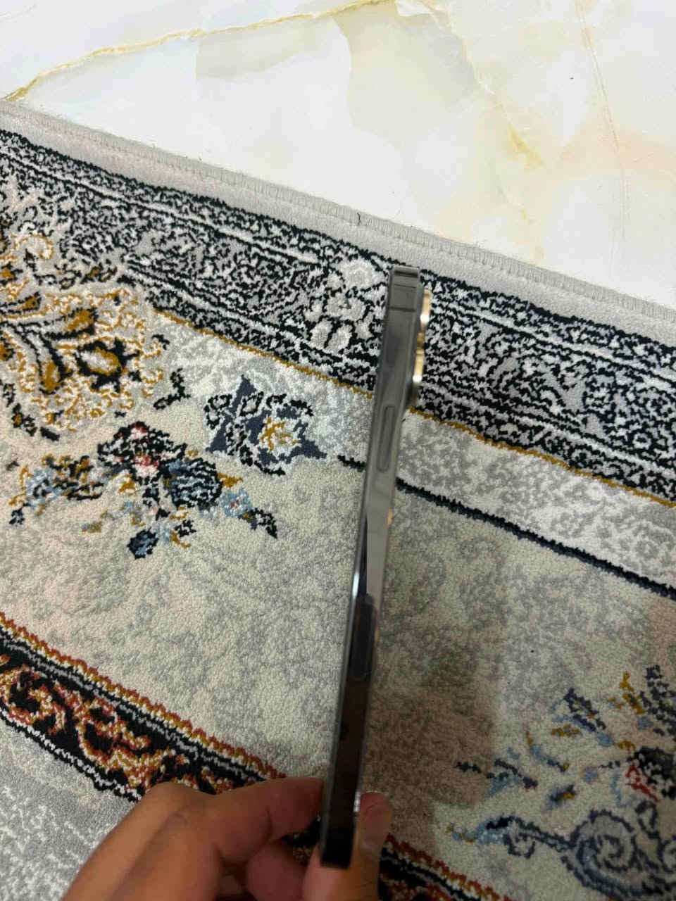 سلام عليكم آيفون13برو ماكس جهاز نظيف أي شخط مابي بطاريه 82لون فحمي أمريكي تك سيمكارت  وجهاز مامفتوح كارتون ماكو ويا فقط شاحنه سعر750وبي مجال للطيبين🤍تواصل ***********
