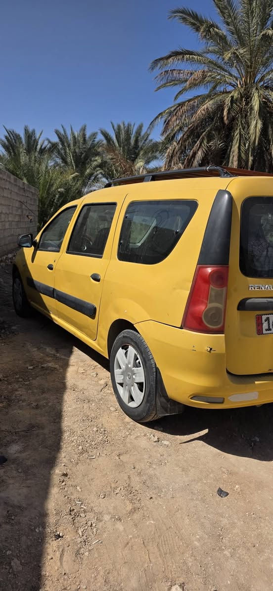 سلام عليكم رينو موديل ٢٠١٢ للبيع رقم قادسيه حداديه كير محرك نضيفات بيها بس جاملغ بيه دحجه مداور ثاني يوم ***********
