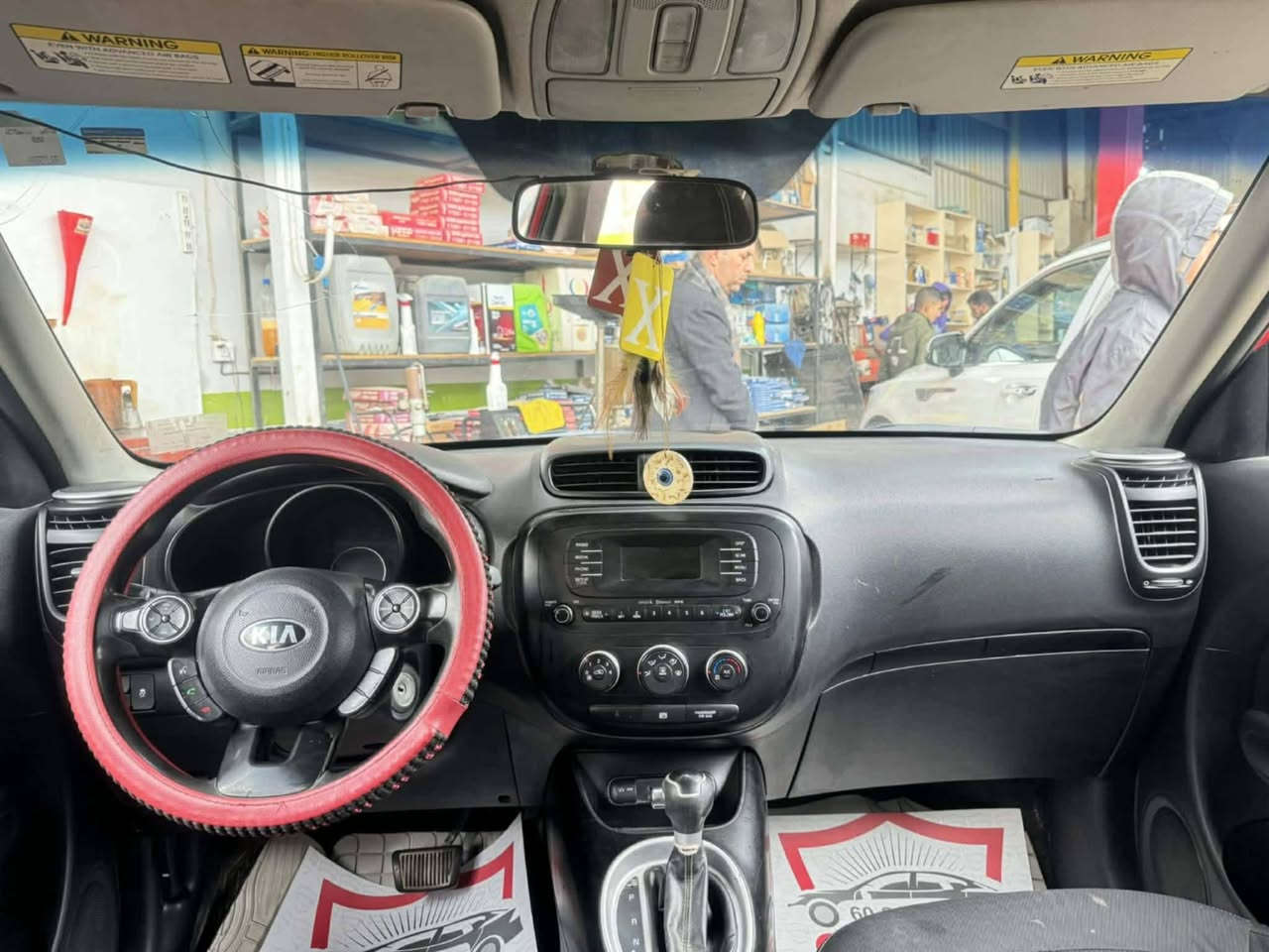 السلام عليكم
سياره صول حمراء اللون موديل 2015 امريكي
صور الحادث موضحه بلمنشور
محرك 2000 gdi
ماشيه 90 الف
مكفول مكينه وكير 
تحويل مباشر
مكاني بابل مركز الحله
للاستفسار اكثر اتصل على الرقم
***********
