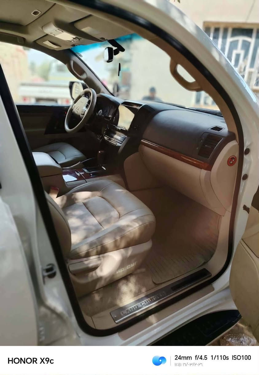 السلام عليكم سياره جكساره موديل 2015كفاله عامه للبيع  
***********
