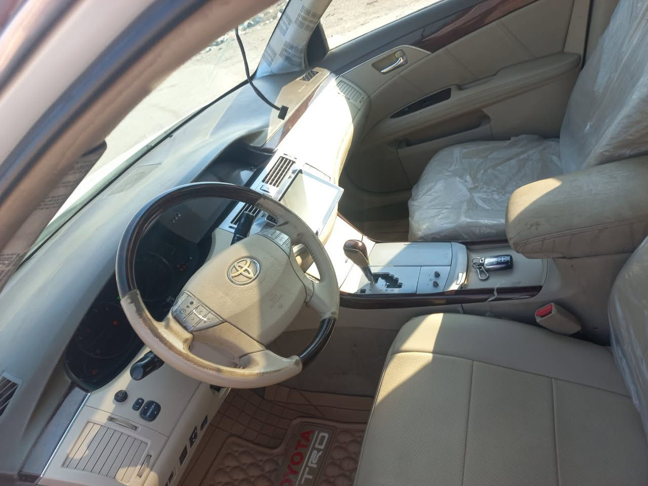 سلام عليكم سياره افالون
مكينه 6سلندر فتحه بصمه كشن كهربائي بصمت ابواب 
فول ومكفول قبل لحادث صدر جديد 
وبيعهه علا حادثهه  صفحت سائق عنوان بغداد رقم بغداد 
شرط تحويل موديل 2009
سعر 75 وبيهه مجال حك لجيه
تعذر من لمراوس
 
‏***********
