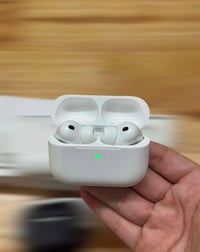 شباب Air pods pro 3 (احدث اصدار ) باله أمريكيه ( اصلية ) مستعمل بس نظا...