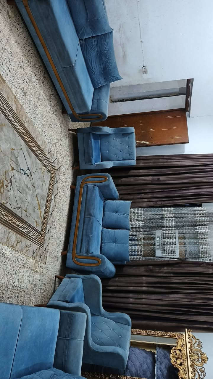 تخم 10 مقعد💺 أخو جديد أي ضرر مابي سعر 250 بي مجال مكان لبياع   *********** يوجد واتساب
