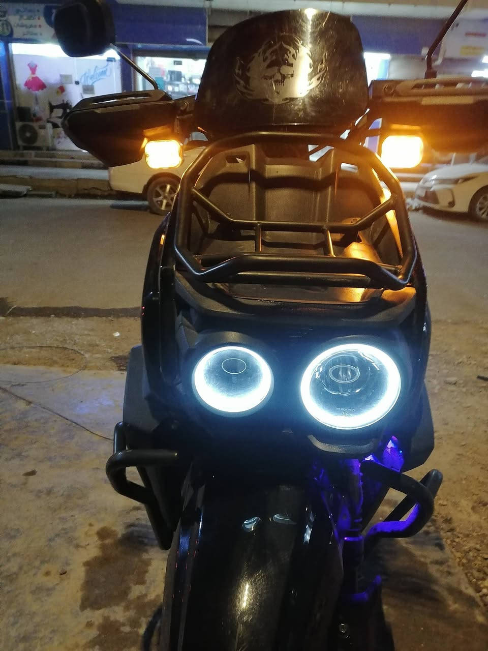 السلام عليكم دراجة للبيع اباتشي جبلية سرعة 100 موديل حديث رزنة وسريعة وعملية بريكات هيدروليك دروع امامية وخلفية حماية سويج وبصمة تشغيل من بعيد وكارت NFC لايت قوي زنون هورن قوي بيهة مانع تزحلق يفيد بل مطر اربع نمر نضام بارك وR ونضام صعود منحدر TCS وبخصوص البطاريات بيهة6 بطاريات السعر مليون و100وبيهة مجال للتواصل *********** العنوان بغداد الغزالية
