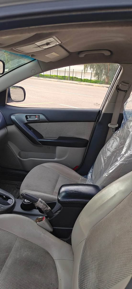 السلام عليكم 
كيا فورتي موديل 2010
رقم اربيل دولي شرط التحويل 
اني صاحبها الشرعي 
كابون بانزين الكتروني 
محرك 16 دوش 
تحكمات استيرين 
تدفئه كشنات 
كير توماتيك وعادي 
كير ومحرك شرط 
تدفئه وتبريد شرط 
طخم شرط
صبغ 4 قطع بسبب التقحيل بدون حادث 
السعر 88 وبيها مجال 
للاستفسار *********** موصل, نينوى
