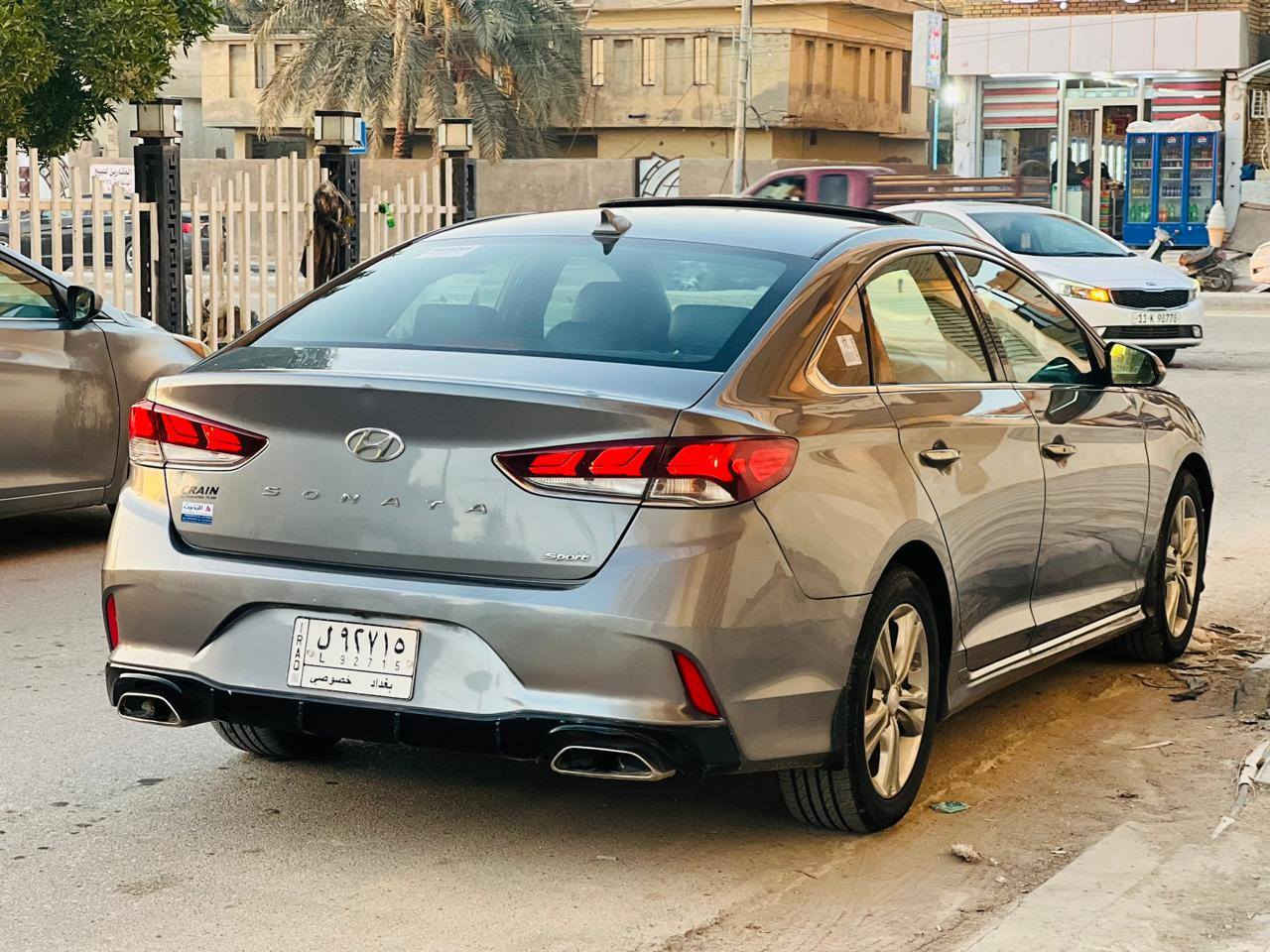 السلام عليكم ورحمة الله وبركاته.                            هوندآي سوناتا 2019 معوقين باقي شي بسيط وتخلص اتعهدالك بل تحويل ول وكاله 
وارد امريكي حادث فقط بنيد باقي كفاله عام صبغ تبديل بارد سياره جديده استخدام شخصي  سياره احله من صوره سبيره مانزل بوضع شركه بعده  ماشيه  90 الف الف مكينه 2400  مامفتوح شرط الفحص فول موصفات 1/1 اعل فئه السعر 133 وبيه مجال الشراي 
مكاني ناصريه مركز                                                   اللاًستفسار اتصل.   ***********
