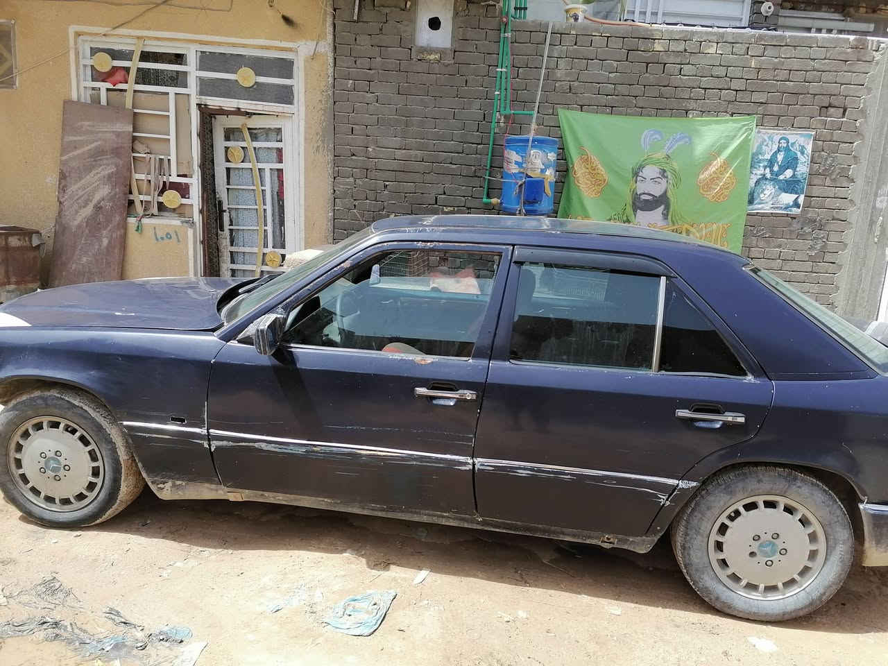 سياره للبيع مارسيدس محرك بطه محور في كربلاء ***********
