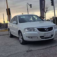 صني • ٢٠٠٩ • مقاعد جلد