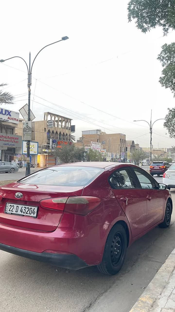 كيا سيراتو  16
محرك 1600
كير مكينه كفاله  
حادثها بنيد مبدل  ومصبوغ
وجاملغ خلفي مضروب ومعدل شوي من البدنه
بدون دواخل لغد شاصي مكفول
تحكم ستيرين جهتين 
كروز سرعه
 كامرا خلفيه  
رقم اربيل جديد تحويل ثاني يوم سنويه ٢٠٢٧
سياره مال جناي مو بياع شراي 
سعر 100بيها مجال للشراي 
***********
