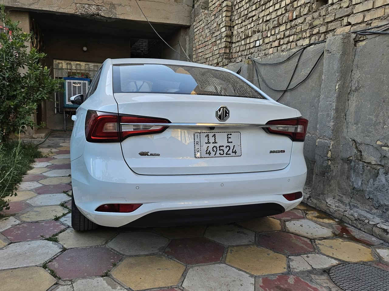 MG5 2023 للبيع
السلام عليكم ، MG5 موديل 2023 فئة كومفورت ماشية 26,620 قابل للزيادة بشي قليل

محرك 1500 / كير CVT 
السيارة مكفولة عدا رصعات خفيفة جدا متبين الا تركز بيهن

السيارة قبل شهرين مسويلها هزة وارقام انكليزية جديدة ، السيارة بأسمي
 
السعر 97 وبيها مجال بسيط جدا

مكاني بغداد / الحبيبية قرب ساحة الحمزة

رقم التليفون ***********

