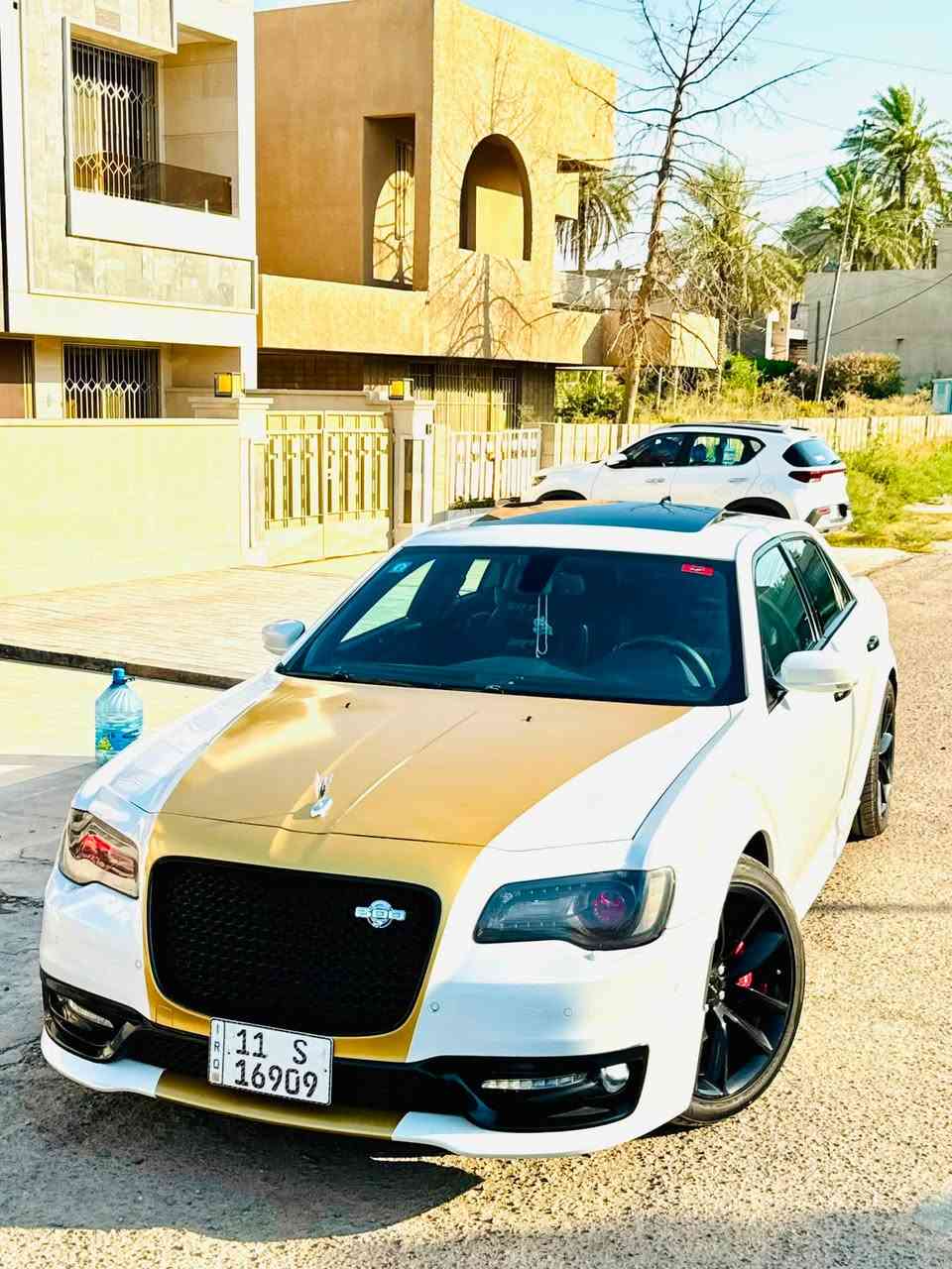 السلام عليكم للبيع اوباما  2022 S
رقم بغداد بسمي هزه وفحص جديده 
بيها جاملغ واحد صبغ الباقي كفاله عامه 
سياره كلش جديده على ايدي من امريكا 

سعرها 244 وبيها مجال 

رقم الهاتف ***********

مواصفات فول 1/1 اعلى فئه لاس كولد
بنراما سقف
برده خلفيه 
ستيرن RPM  رياضي 
شوته رياضيه اصليه 
كلاصات حار بارد 
كشنات جلد + كهرباء 
كشنات حار بارد 
كشنات خلفيه هيتر 
رادار امامي 
رادارات جوانب 
تحديد مسار 
مثبت سرعه
شاشه جبيره + كاربلاي 
تشغيل عن بعد 
فجوج برمبو 
زراك لايت 
اشاير مري
حساسات امامي خلفي 
برمجه البطل مصطفى ايكل
