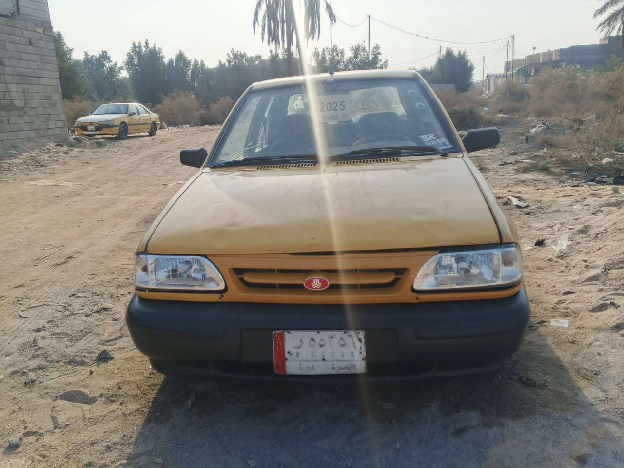 السلام عليكم سايبه مديل 2014مكفوله من الضربه مكينه كير تخم تاير حداديه جديده برنكيت بلاد جاهزرقم بصره تحويل ثاني يوم لسعر 19وبيها مجال الاتصال عل رقم ***********المكان البصره كرمه علي ***********
