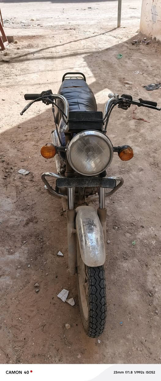 دراجه بوكسر موديل 2020 كلك اكفلها لك اوراقها ضاعن عندي دراجه تشتغل كلشي مابيها بس خيط بخار السعر 250وبيها مجال حك الجيه ***********
