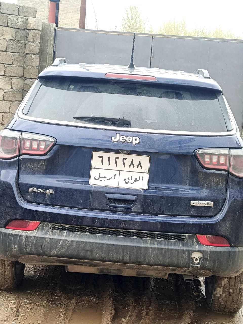 سلام عليكم جيب كومباس موديل 2018 السياره فول موصفات عده الفتحه السقف 
الموصفات هندبريك كهربائي 
اربع انضمت قيده
مانع انزلاق
تشغيل عن بعد بصمه
اشرت ترحيب
السياره مليانه موصفات
 مرواوس  ب اوبتما 12 او فوك  
اتصل عل رقم / *********** /***********/
