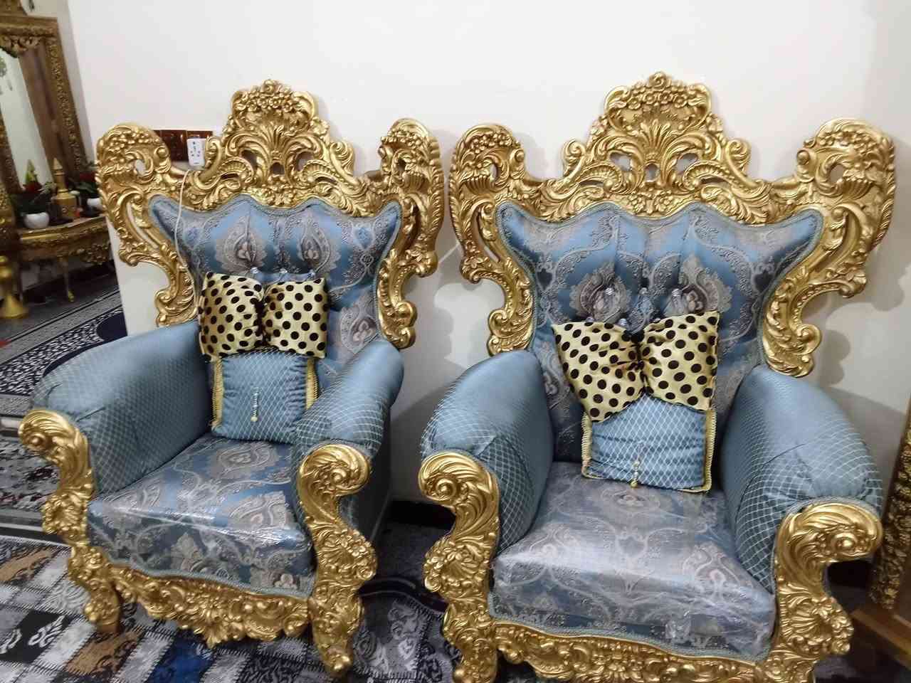 السلام عليكم تخم للبيع رائسي جديد ونضيف صار شهر من اشتريته هوه وطبلعته السعر مليون  وميتين وبي مجال ***********
