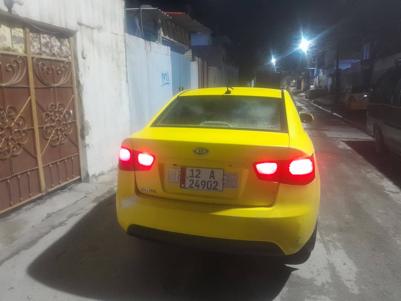 كيا فورتي 2010 رقم نينوى مسطره
ضرر قبق الصندوق تبديل الاصلي وتلقيطات تكسي 
محرك معمر جديد
كير شرط
طخم جديد 
كاربون بيها 
بطاريه جديده
تواير قبل شهر شادهن
هيئه وغرامات صفر
السعر ٨٥ وبيها مجال 
وترهم مراوس
***********
جاسم برجس الراشدي
