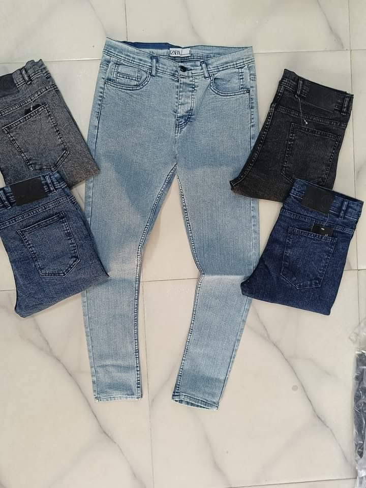 👖🔥 
*مصنع الطاووس جينز - Al-Tawus Jeans Factory* 
تخصص جملة فقط | تصدير لكل الدول العربية

---

*الإعلان للجروب 

*🚨 فرصة للتجار والمحلات برا مصر 🚨* 

*مصنع الطاووس جينز يفتح باب التصدير* 

*بنقدم لك:*
- *خامات قطن + ليكرا* عالية الجودة، غسيل ثابت ومقاسات مظبوطة
- *موديلات ترندي*: سكيني، وايد ليج، بوي فريند، دايركت، أولادي ورجالي 
- *أسعار مصنع جملة* بدون وسيط = هامش ربح أكبر لك 
 
متاح الشحن جميع البلاد والمحافظة


**إذا كنت صاحب هذا الإعلان وتريد حذفه لأي سبب، رجاءا أرسل رسالة إلى الدعم الفني**