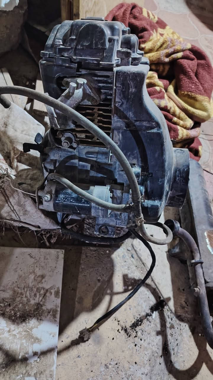 َالسلام عليكم  مكينه tvs+ صالنصه المكينه بيهة بدايه بكن بس المكينه شرط،الشغل ونضيفه شوفت العين السعر 150 الف  العنوان القبله  متواجد خاص+ واتساب رقم الهاتف ***********
