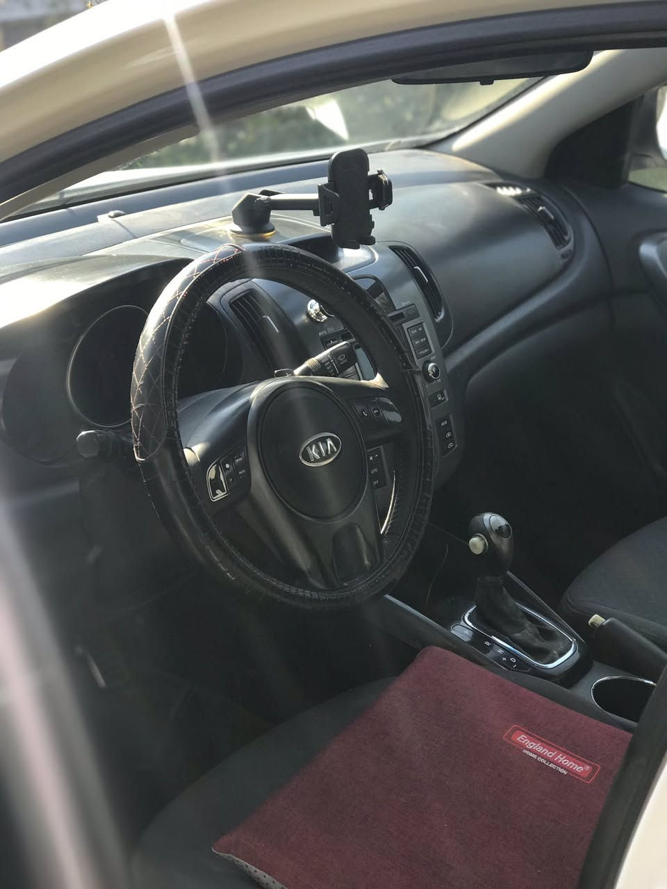 سلام عليكم كيه سيراتو موديل ١٢ فول مصفات عده لفتحه ولبصمه تحمات ستيرن اشاير بل مري شفتات 
بيها هواي تفاصيل رقم اربيل بسمي   
لسعر ١١٠ بيها مجال بصيط ***********
