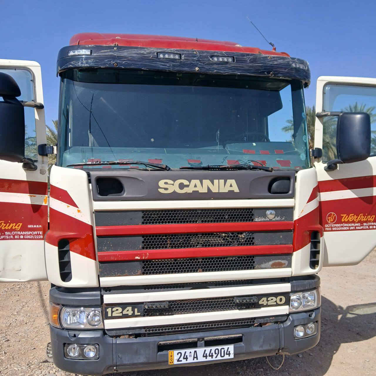 سلام عليكم سكانيا للبيع موديل 2003 تخم تاير هزه جديده سنويه جديده لل 31بسمي كفاله عامه مكينه لا تبخير ولا تنقيص مكينه اربع خطوط 
مكان واسط الصويره 
***********
***********
