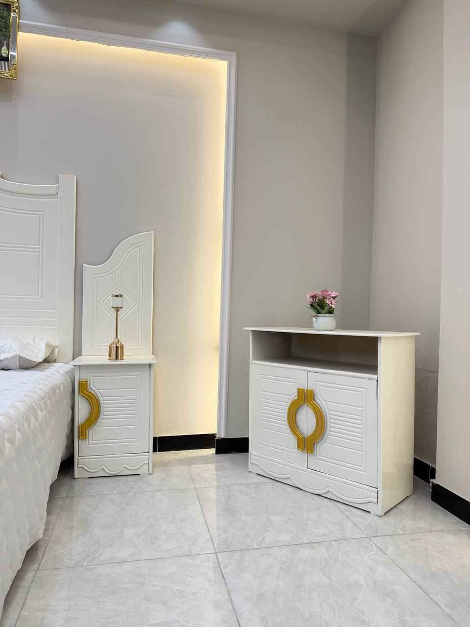 السعر // مليون فقط 😍

🔅تفاصيل الغرفة المرمري  ....

 خارج ٤ملم ام دي اف 🔺
وداخل معاكس ٣ملم 
صبغ حراري  درجة اولى 

عدد القطع  ٧ قطع 😍
🔺1 //جرباية  قياس  ١٦٠ × ٢٠٠ 
🔺//ميز جانبي ايسر قياس ٥٠
🔺2// وميز  جانبي  قياس ٥٠
🔺3// زاوية ارتفاع مترين عرض ٨٠
🔺4// وميز بلازمه  
🔺5//وميز مراية ارتفاع مترين عرض ١٢٠
🔺6// وكنتور ٦ باب  ارتفاع مترين و١٥ طول ٣ متر و١٥

القطعه الثامنة حسب الطلب شازلون
سعرها ٥٠ الف ❤️

(توصيل مجاني مركز بغداد )
التوصيل يشمل الشد مجاني 🔥
(اطراف ٥٠)
باقي المحافضات حسب البعد
شازلون سعرها ٥٠ الف
شازلون مخزن ٧٥ الف بغداد, العراق


**إذا كنت صاحب هذا الإعلان وتريد حذفه لأي سبب، رجاءا أرسل رسالة إلى الدعم الفني**