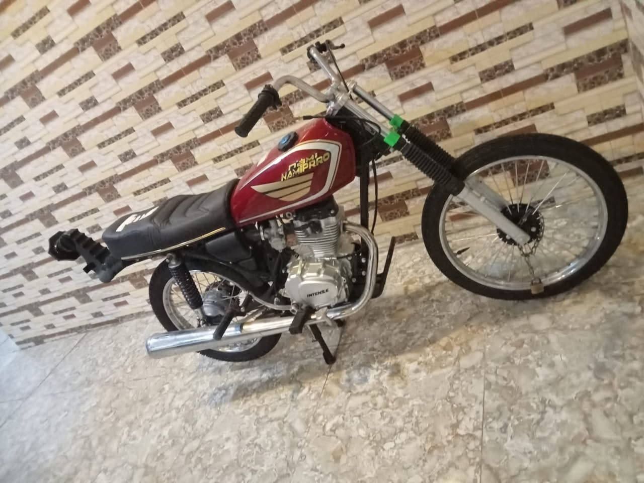 سلامو عليكم داجه انتنس للبيع كفاله عامه بعدهي ما ساحكه اول تبديلت دهن بيه دراجه اوراق سكنر اكفلك سرقه دراجه جديده مديل 2026 درجه بعدهي بترابه جديده زلغ ما بيه     سعر 750 وبيه مجال  لعنوان بصره جزيره ريان هذ رقمي شني عندك ستفسار راسلني ونا بخدمتكم ***********
