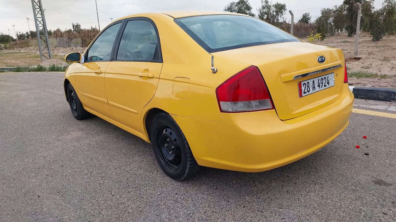 سبكتره موديل ٢٠٠٩ رقم نجف دولي سنويه جديده مصفره هيه وغرامات تحويل مباشر كير ومحرك وحداديه جدد كهربايات كله شغاله تخم تاير ويل جديده مابيه ضربه قويه حادثه جاملغ خلفي فقط بدون داخل سعر 73 مكان سياره كربلاء *********** Singapore
