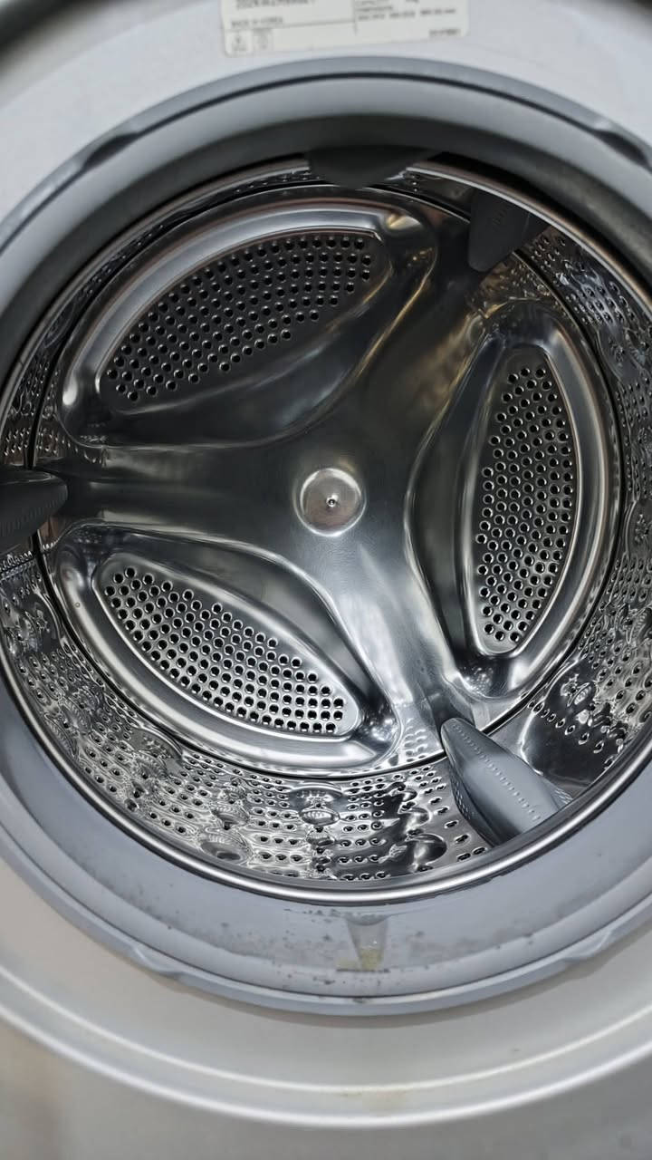 غساله LG حجم 8 كيلو شغاله كامل السعر 170 وبيها مجال


**إذا كنت صاحب هذا الإعلان وتريد حذفه لأي سبب، رجاءا أرسل رسالة إلى الدعم الفني**