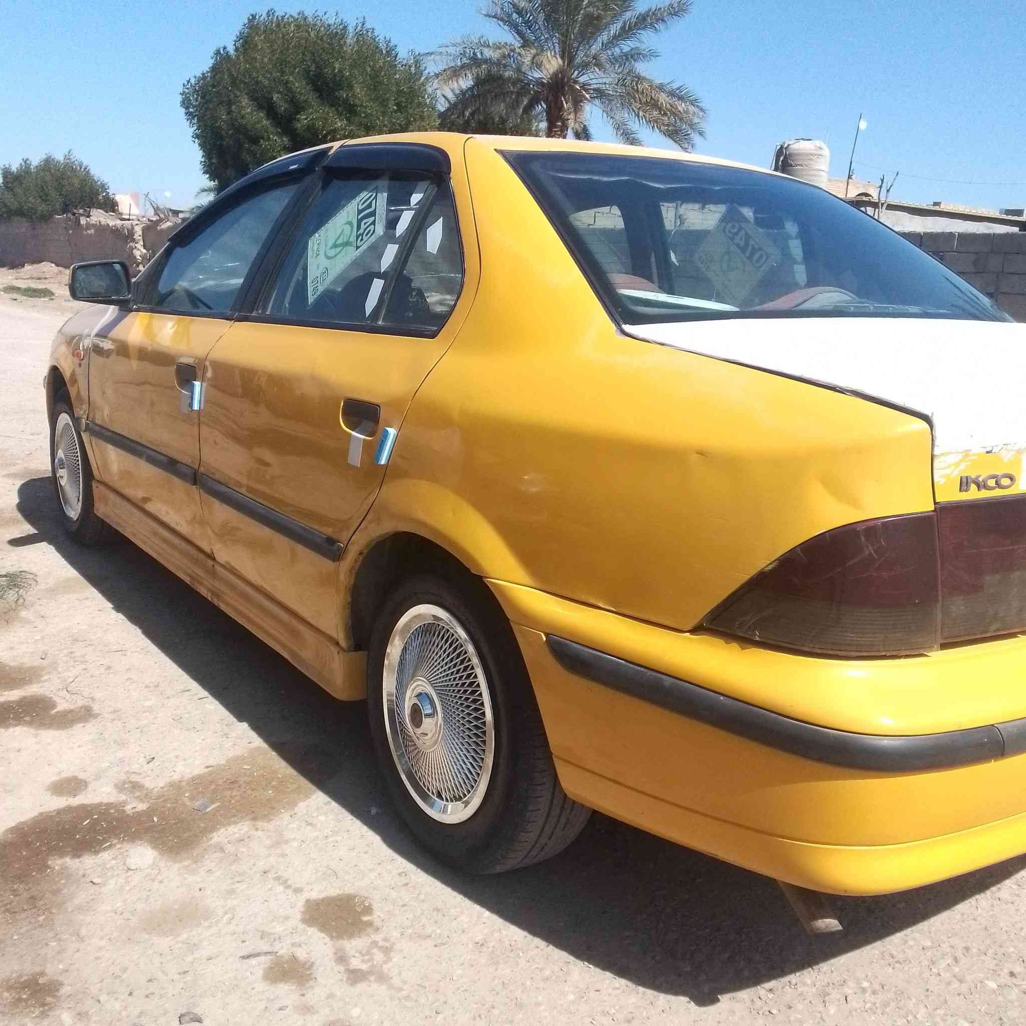 السلام عليكم سمند 2011مكفوله من الضربه القويه كير مكينه خير من الله مصغرة هيئة وغرامات تخم تاير حداديه جديده تبريد شغال ثلج تتدفئه شغاله كهربائيات كلها شغاله سيارة جاهزة كبل لشارع
مكاني واسط الصويره 
السعر 27وبيها مجال 
***********
