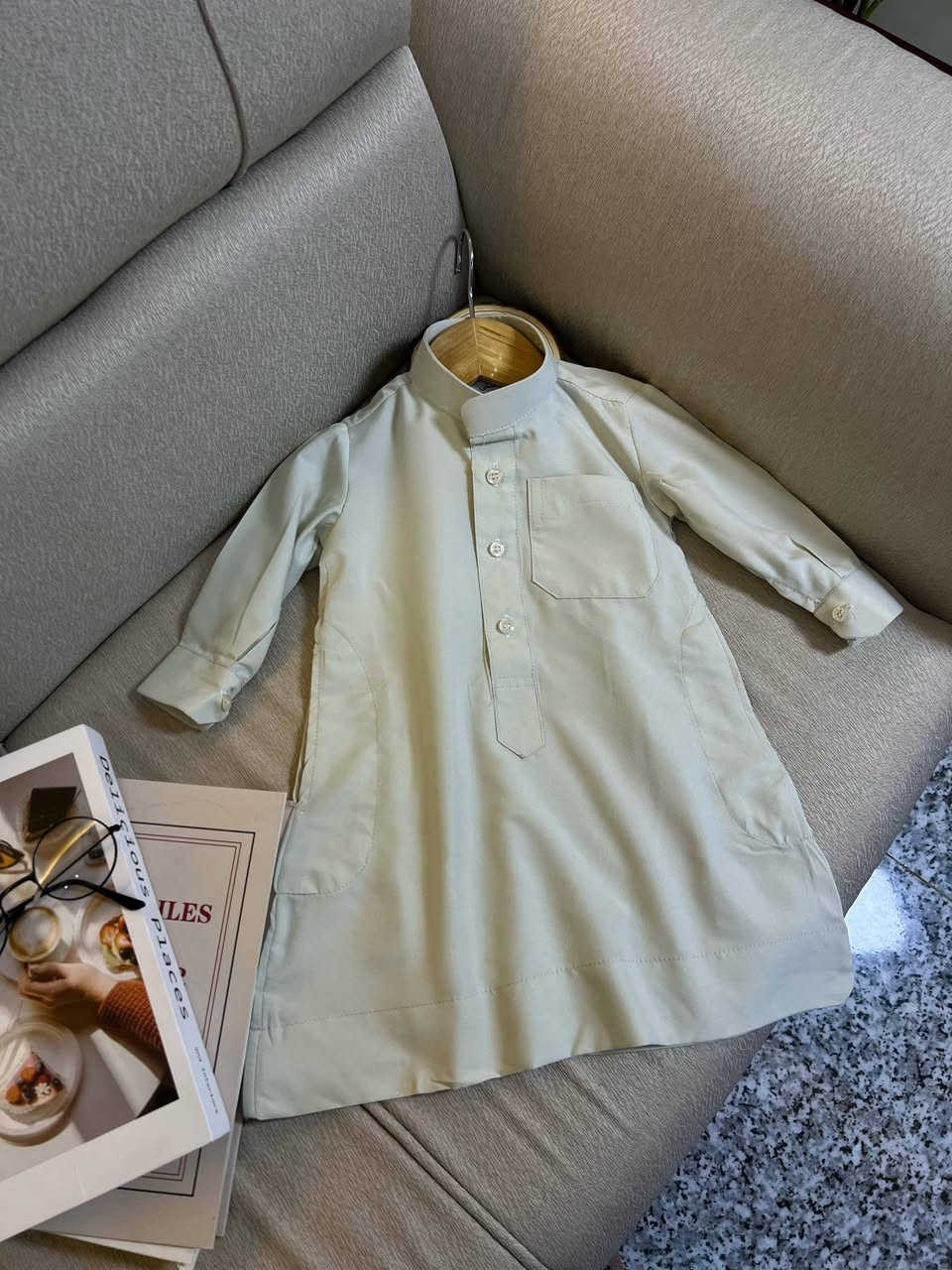 دشاديش ولادي بزمه
القياسات من عمر ٦ أشهر إلى ١٦ سنه
الحجز عن طريق بيج جوجو كوين لجميع الألبسة


**إذا كنت صاحب هذا الإعلان وتريد حذفه لأي سبب، رجاءا أرسل رسالة إلى الدعم الفني**