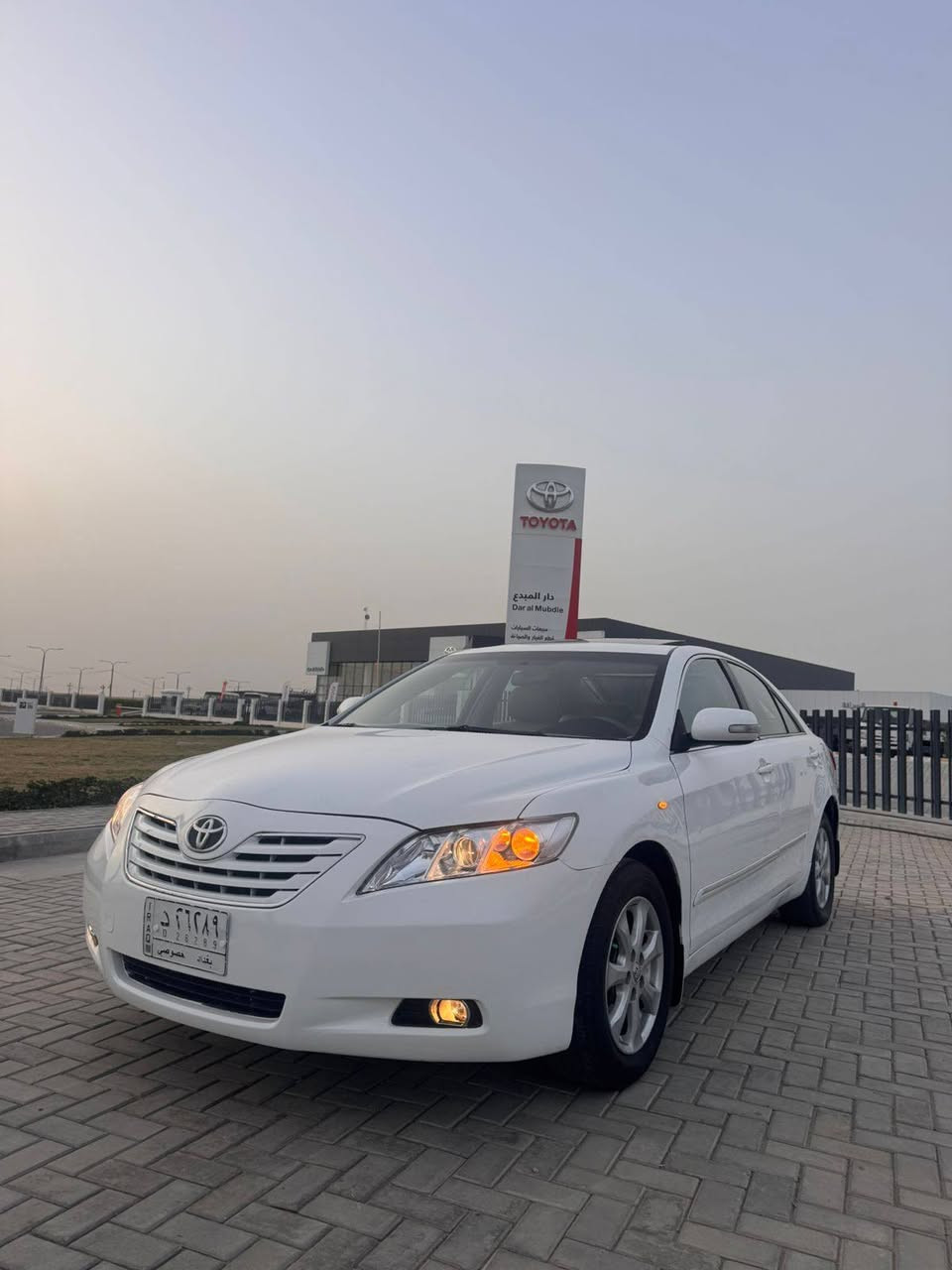 السلام عليكم  ❤️
اللهم صل على محمد وال محمد 

 مTOYOTA كامري GLX فول خليجي 
  
 رقم بغداد  شرط التحويل 
 
محرك 4 سلندر  مكفول  
 مثبت سرعه   
   
 سياره حلوه وناعمه كلش 
مديومه ادامه كامله 
 

كهربائيات كلها شغاله
 
 باتري جديد  اصلي 
  تبريد شغال 
تدفئه شغاله 
تخم تاير  
سنتر لوك  السياره فول  
سلايت روف 
برده خلفيه كهربائيه 
  ماشيه 290
    
 
تجي تفحص وتقتنع واني حاضر 
        
العنوان الانبار الفلوجه 
 …السعر 113 
بدون مراوس بدون اقساط بيع نقد فقط 
 الشراي يتصل📞 وحياكم الله  اخوتي‏
***********
***********
