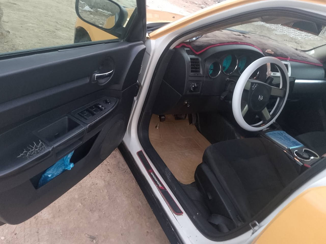 سلام عليكم جانجر بوليس اصل كير تعليك موديل 2009 مكينه وكير وحداديه اماميه  وعربانه خلفيه صارلهن اسبوع من شادهن تخم تاير منضومه تبريه كلهة جديده حادثه جوملغ امامي فقد مصفره هيئه وغرامات خطهة دوانيه اعماره السعر 100 وبيهة مجال لاتصال علئ رقم 📱 *********** واتساب موجود
