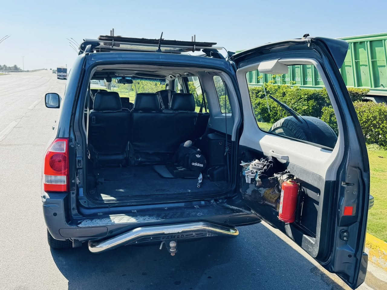 يالله باجيرو 2005مكفوله كفاله عامه قطره صبغ مابيها محرك 3000 المرغوب فول موصفات فتحه
كشن كهرباء اريل متحرك شاشه لمس  تخم تاير جديد السياره مسويله ادامه كامله ماتصرف ربع ولون المميز  كامره خلفيه  رقم نكليزي بسمي هزه جديده قبل 3 اشهر مداور ثاني يوم  ويل كب كروم تبريد ثلج 
*********** 
سعر89$مجاله كلش قليل السياره خليجيه
مكان السياره بابل
