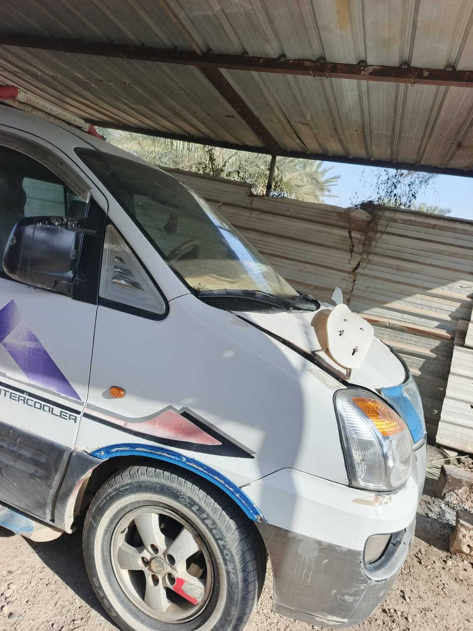 السلام عليكم استاركس موديل 2007  سيارة بلاديه مابيهه أي صبغ المكينه صار شهرين من جفتته أو هسه بيهه كازكيت أو كور يعني كايمه رقمهه موجود ماشي بيهه أو عفتهه صاحبهه يمي أريد مدارور سعرها 65 أو بيهه مجال *********** بي واتساب
